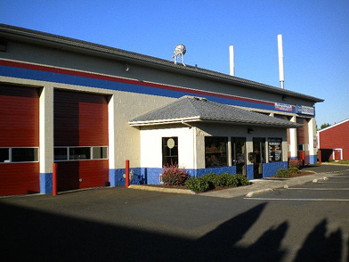 Shop Outside | Tigard SUV and Auto Repair